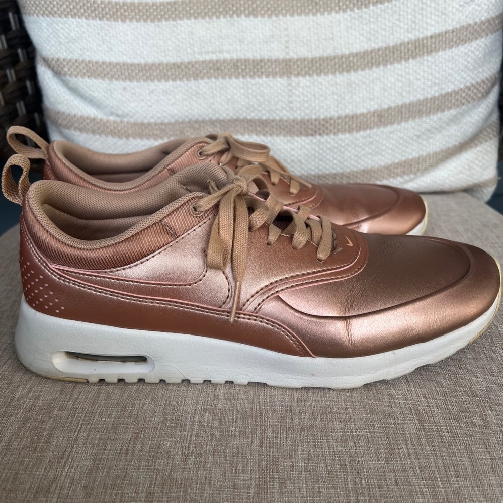 Nike Womens 9.5 Air Max Thea Rose Gold Metallic Sneakers 861674-902